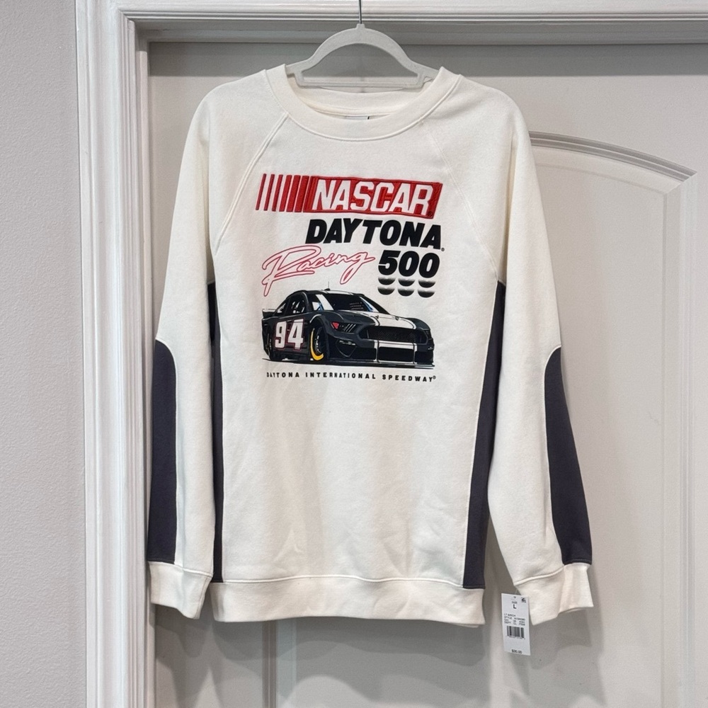 Nascar Daytona 500 White and Gray Crewneck